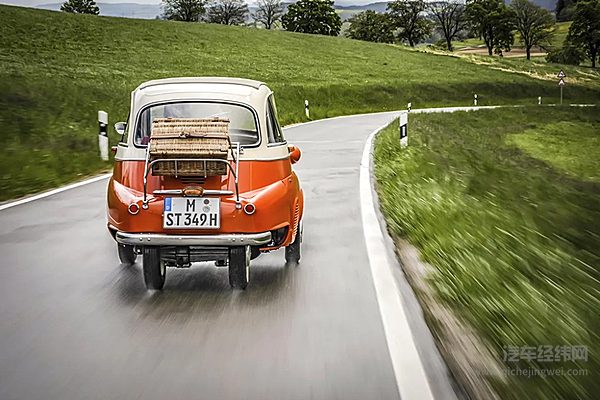 在古典与现代间徜徉：BMW ISETTA和MICROLINO的斯图加特之旅