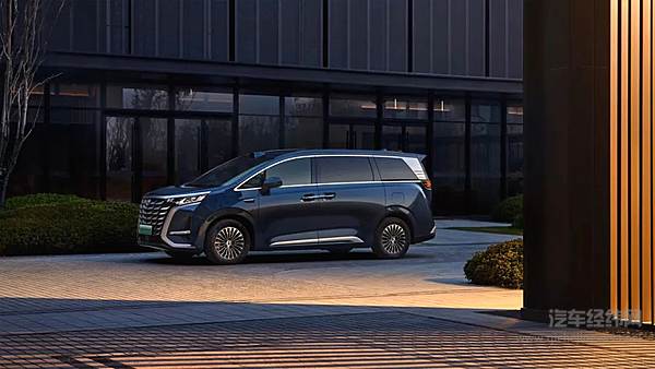 售价33.98万元起！25款腾势D9重磅上市 再立MPV6大标杆！