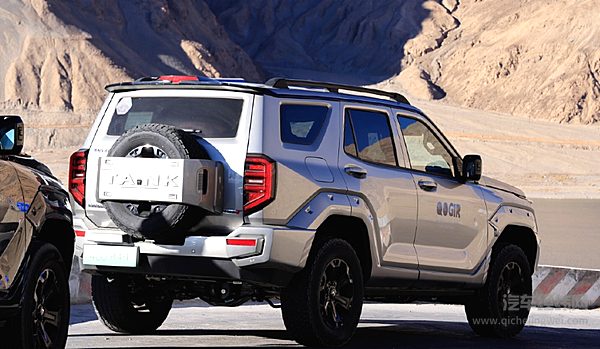 方程豹豹5和坦克400 Hi4-T谁才更懂越野？