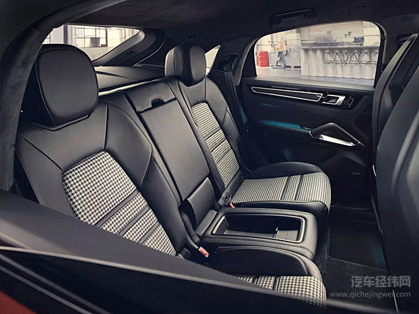 真香预警：姗姗来迟的保时捷Cayenne Coupe