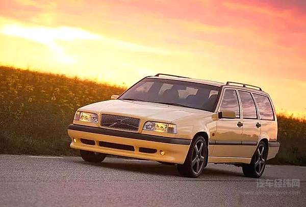 世界上有两种旅行车，一种是沃尔沃，另一种是其他