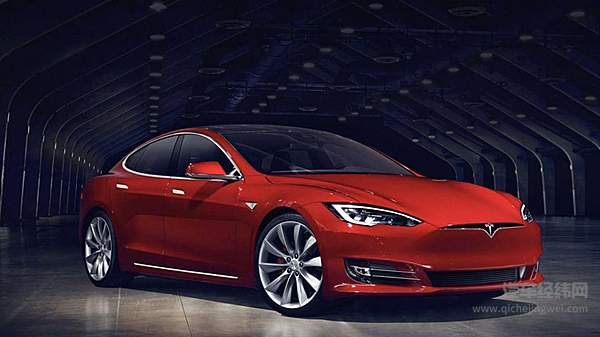 Taycan首例起火背后 首富、骂战与鄙视链