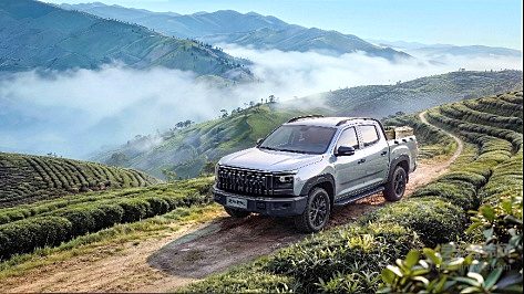 大通皮卡三车齐发售价7.98万元起！ 第40万辆整车荣耀下线