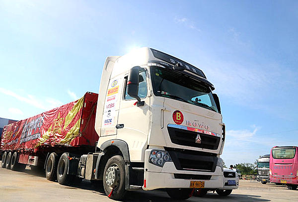 中国重汽实况挑战赛南下阜阳  “皖K”运输人迎“干线之星”