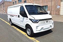 東風(fēng)超龍客車藍鯨智翔 60kw 單排純電動 封閉廂式貨車 (EQ5040XXYTBEV6)42.3kwh