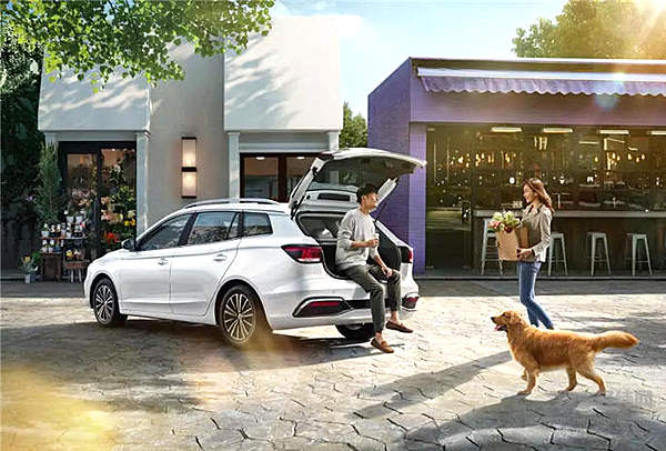 国内首张智能网联汽车路测牌照落户上汽 荣威Ei5来得那么巧