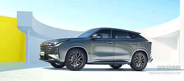 十万元级高性价SUV 吉利银河星舰7 EM-i与长安UNI-Z 新能源谁更值得入手？