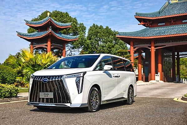 广汽传祺携历代MPV车型登陆广州情怀车展 历代