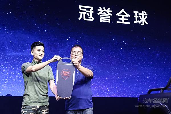 交车、上新两不误 两年20万台的长城炮速度燃爆成都车展