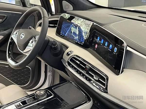 广汽埃安LX内饰