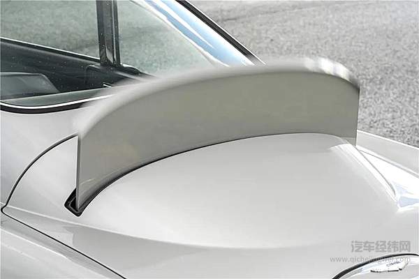 4500小时打造007座驾 竟然藏着这么多秘密“武器”！