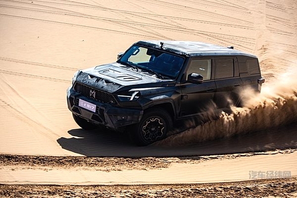 量产第一车 猛士917登顶世界最高沙峰