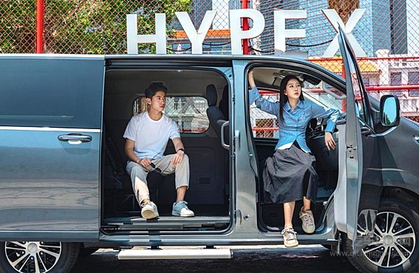 聚星车主的520告白：爱 是能装下生活的每一寸妥帖