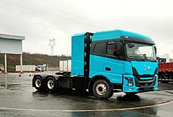 長征汽車Q1系列 400kw 6X4 純電動重卡牽引車 (CZ4251ST40FCEV)105kwh