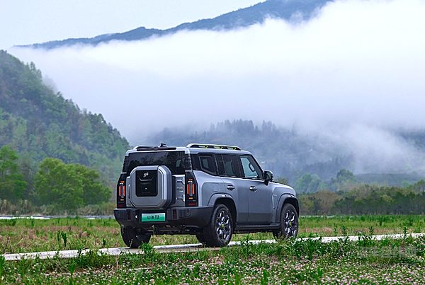 喜欢方盒子？捷途山海T2和深蓝G318谁更令你心动？