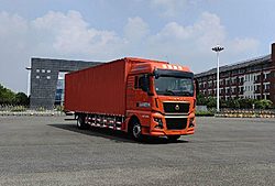 中國(guó)重汽汕德卡SITRAK G7 330馬力 4X2 9.6米 翼展式國(guó)六重卡載貨車 (中國(guó)重汽手自一體變速箱)(ZZ5186XYKN711HF1)
