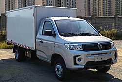 东风小康D7142马力 4X2 3.41米 厢式国六微卡载货车 (DXK5031XXYK16HL)