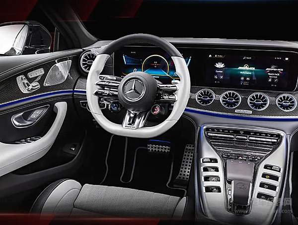 新一代梅赛德斯-AMG GT四门跑车全球首发 放”四“登峰