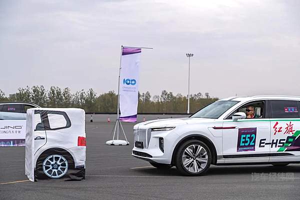 红旗E-HS9 CEVC东海站横扫对手夺得综合冠军