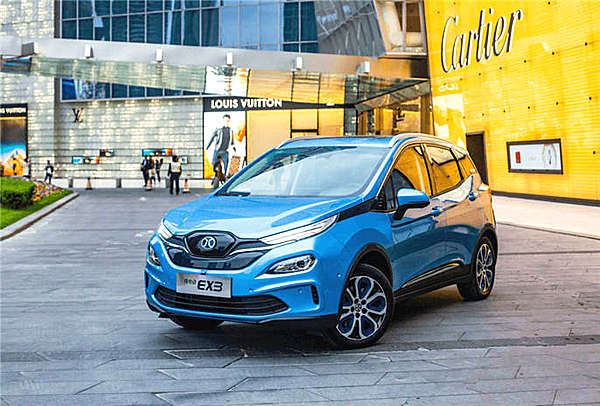 补贴退坡前的“疯狂” 北汽新能源EX3续航500KM会火吗？