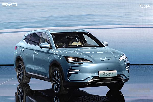 宋PLUS DM-i冠军版上市 与哈弗枭龙MAX相比谁的实力更强？