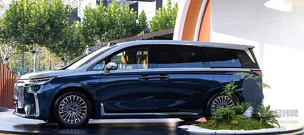 插混MPV对决 岚图梦想家与高山9谁更能吸引高端用户？