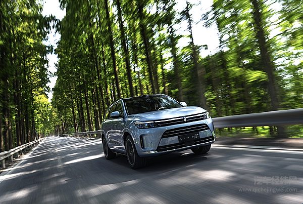 英国推迟燃油车禁令 对国内车企有何启示？