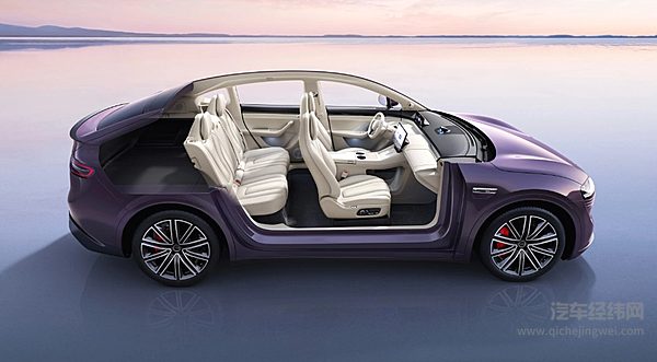 新能源中大型SUV对决 理想L6为何比智界R7更吸引人？