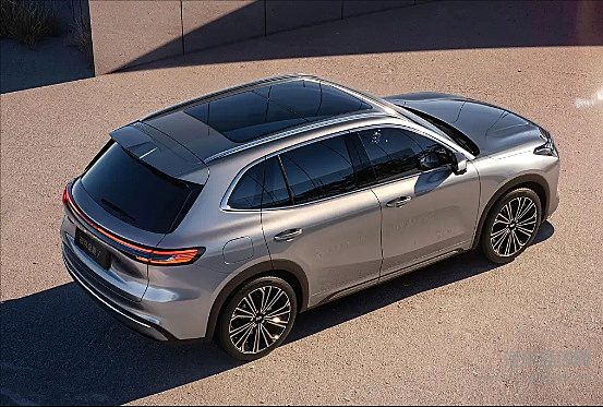 吉利EM-i对决比亚迪DM 5.0 银河星舰7 EM-i能否挑战宋L DM-i？