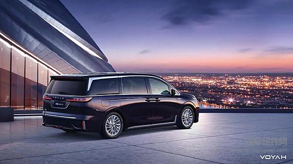 瞄准高端MPV市场 岚图首款MPV梦想家正式亮相