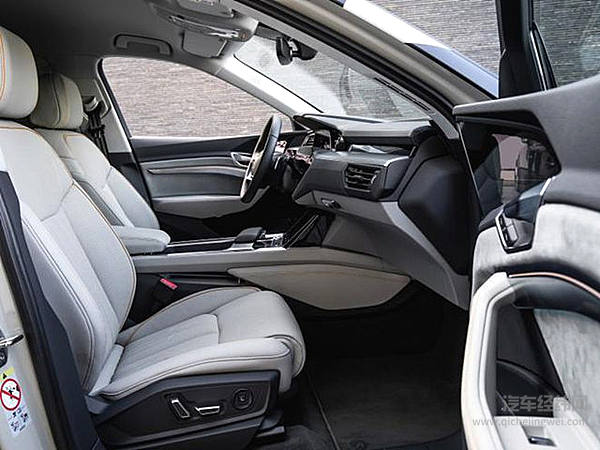 灯厂变屏厂？ 遮着“盖头