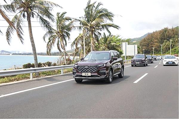 顾家暖男 全新福特领裕中大型SUV让三代同堂出行无忧