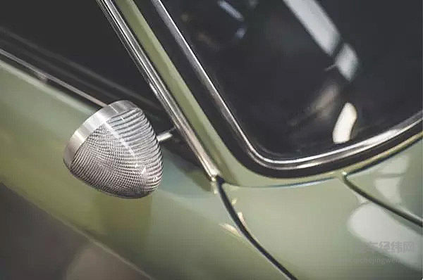 日本人半个世纪前用匠心造的车，英国人用匠心复活了它