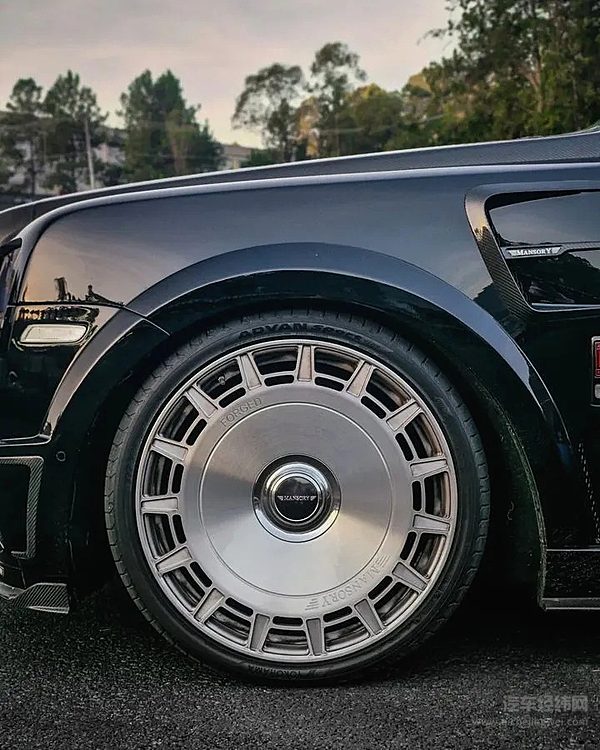 劳斯莱斯库里南MANSORY定制版