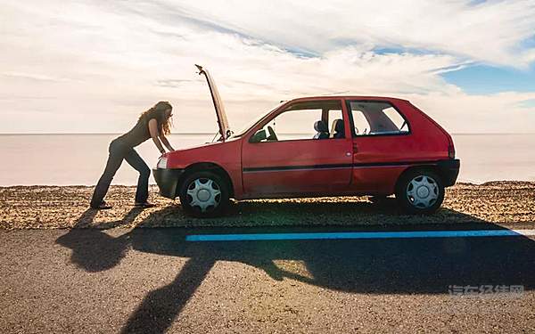 2020年的第一波新能源汽车自燃 来得更早一些