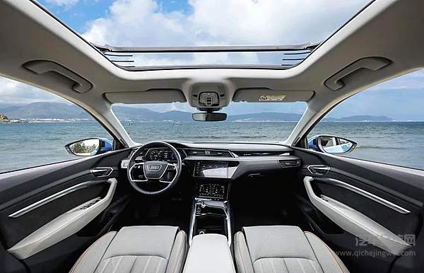 奥迪e-tron & 奥迪e-tron Sportback满电上市 开启豪华电动新纪元