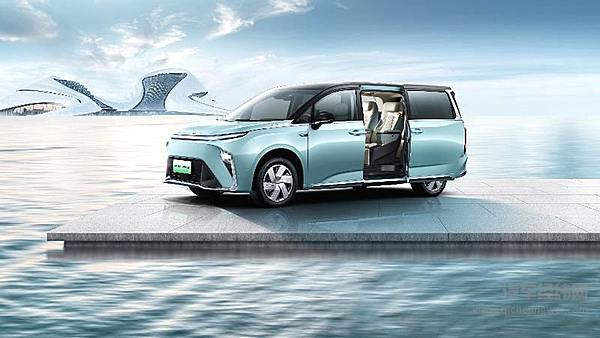 【上汽大通MAXUS MIFA 9坐拥非凡全尺寸空间】