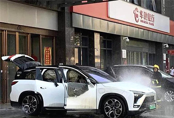 蔚来ES8自燃真相落定：召回4803辆车，宁德时代发文回应
