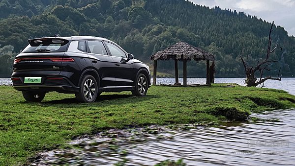 油电同权时代即将到来 新能源汽车将如何发展？