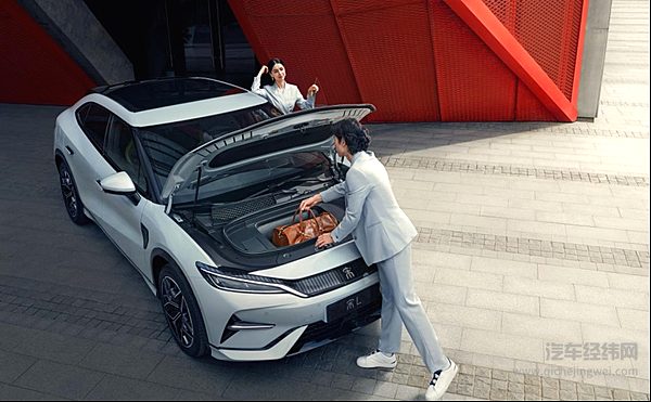 最美B级猎装SUV宋L满配而来 18.98万元起震撼上市！