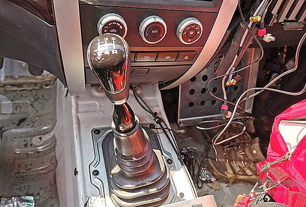 福田康明斯ISF越野拉力赛车队出征2019丝绸之路拉力赛