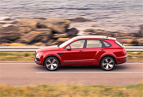 超豪华SUV演绎运动风 宾利添越V8版定义新奢华