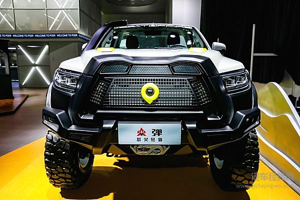 大型高性能豪华皮卡山海炮全球首秀 长城炮闪耀成都车展