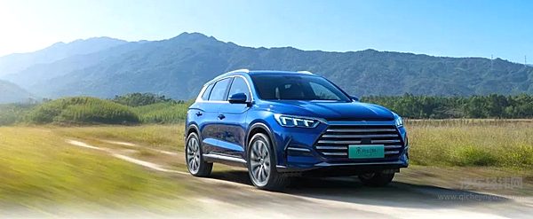 国产混合动力SUV二选一 宋PLUS DM-i与拿铁谁更有竞争力？