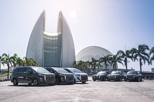 双“9”护航 “旗”现珠海 一汽红旗品牌闪耀2023亚洲通用航空展