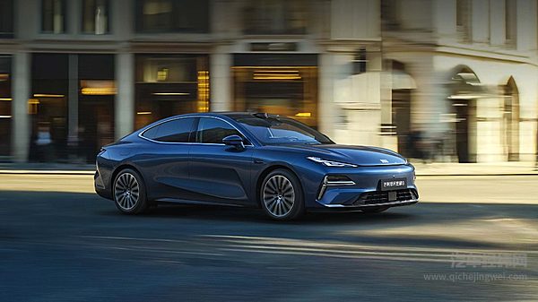 12万出头可入手 长安启源A06与吉利银河星耀8谁更强？