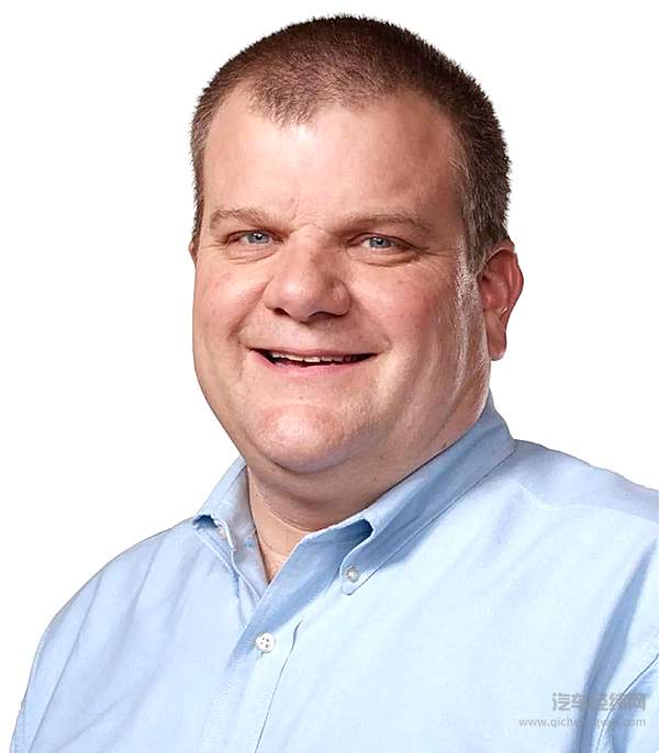 苹果前硬件高级副总裁Bob Mansfield，现已“二次退休”