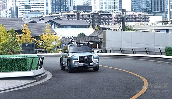 年销300万辆 比亚迪2024年能否延续优势？