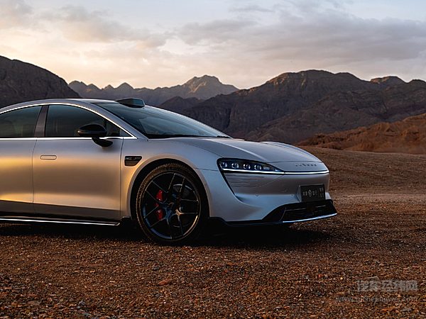 途灵智能底盘 华为用电控抗衡传统车企的机械