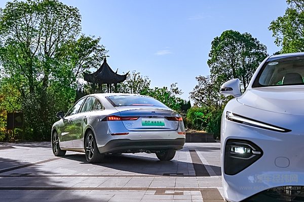 荣威发布DMH系统 转型成败在此一举？